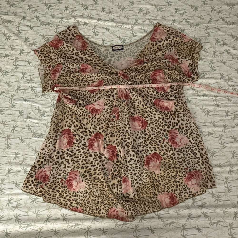 Zoey Beth Blouse - No tag